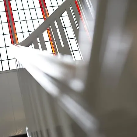 De