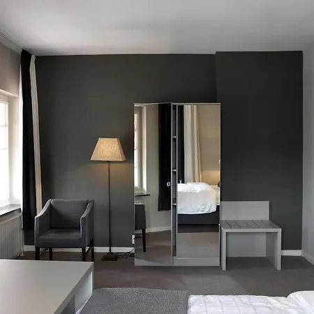 De Hotel 3*